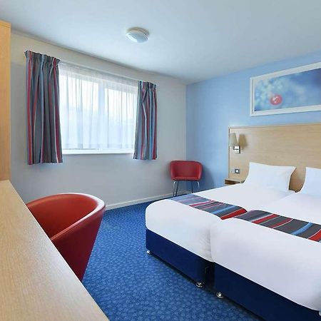 Travelodge Northampton Upton Way Pokoj fotografie