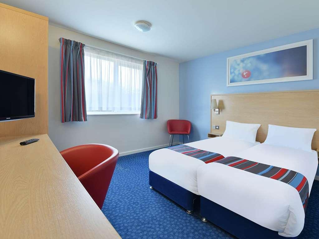 Travelodge Northampton Upton Way Pokoj fotografie